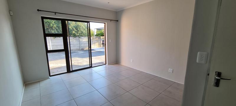 To Let 1 Bedroom Property for Rent in Strand North Western Cape